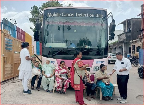 બીલીમોરામાં સ્તન અને ગર્ભાશયના કેન્સરની તપાસ માટે સ્પેશિયલ કેમ્પનું આયોજન કરાયું