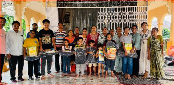 વાંસદામાં શૈક્ષણિક કીટનું વિતરણ કરાયું