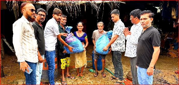 ટુકવાડા વિસ્તારમાં પૂરગ્રસ્તોને ઍક મહિનાની રાશન-કીટ અપાઈ