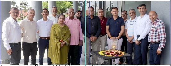 વાપીમાં બેન્કિંગ અને અકસ્માત વીમા કેમ્પ યોજાયો