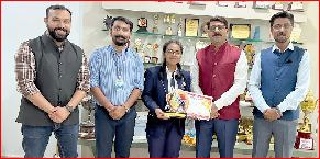 સરીગામ લક્ષ્મી ઈન્ટરનેશનલ શાળાની વિદ્યાર્થીની કલાકારચિત્ર સ્પર્ધામાં પ્રથમ