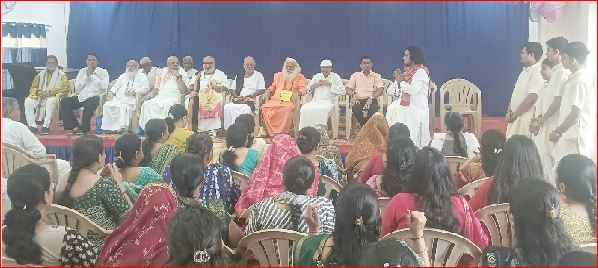 પારડીમાં ચારધામની યાત્રા કરનાર જોષી પરિવારનું સ્વાગત કરાયું